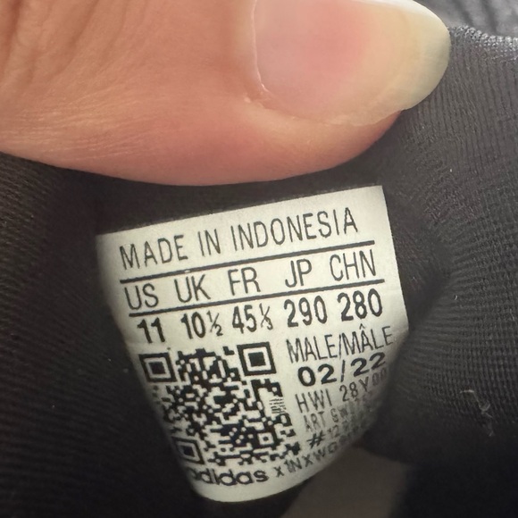 Adidas Men's Black and Gray Knit Sneakers - Picture 6 of 6